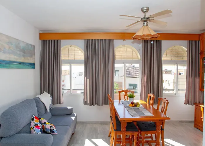 Silvia - Rooftop Terrace, Sea View, Apartment, Perfect Location * Torremolinos